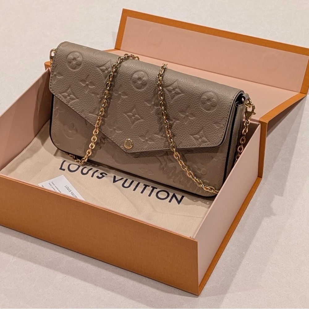 Louis Vuitton Wallet Chain M82609 Pochette Felicie
